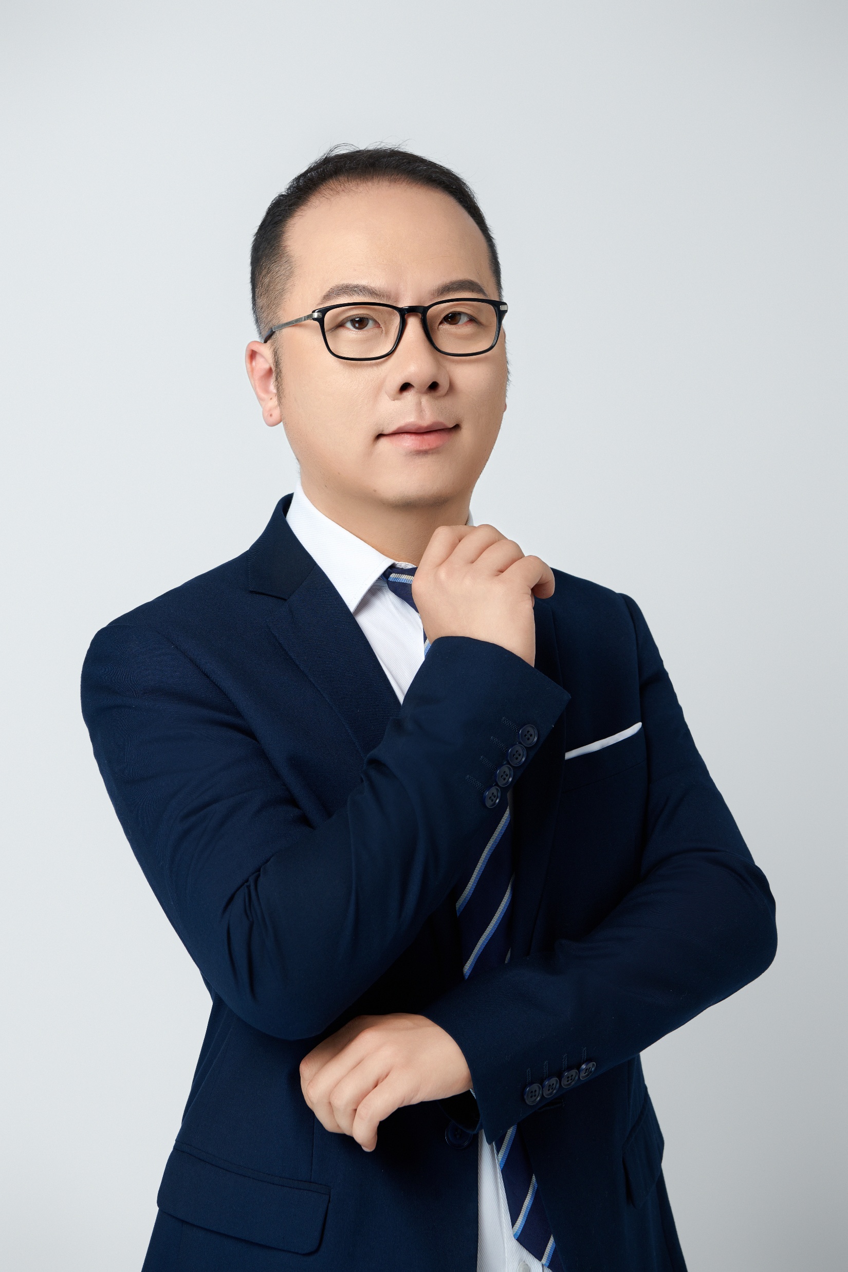 李亦斐 Frank Li 肖像