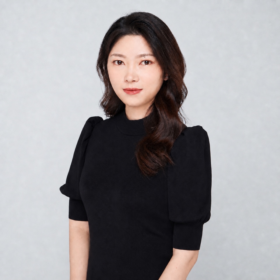 朱虹 Julie Zhu 肖像